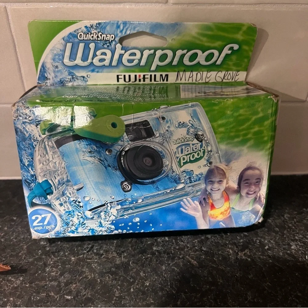 Disposable Fujifilm QuickSnap Waterproof Camera